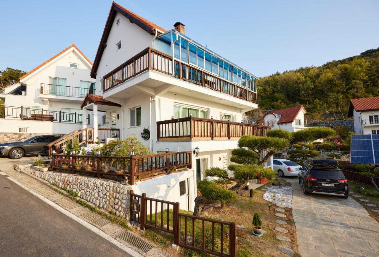 Herkules Namhae German Village Eksteriør bilde